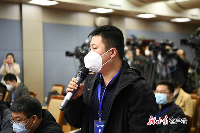 http://pic.gansudaily.com.cn/003/013/832/00301383212_3ed0288c.jpg