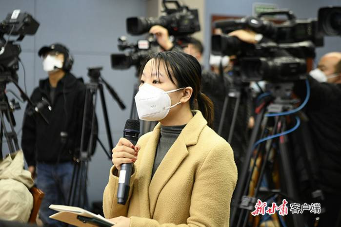 http://pic.gansudaily.com.cn/003/013/832/00301383209_701c3421.jpg