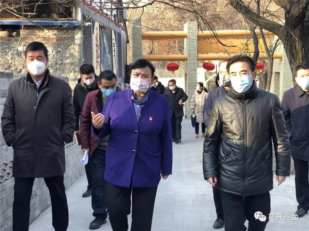 扎西草,石华雄,梁维吉检查指导舟曲县新型冠状病毒感染的肺炎疫情防控