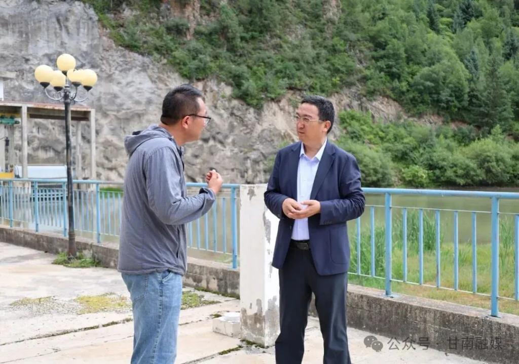 杨振林在合作临潭卓尼检查督导防汛减灾工作