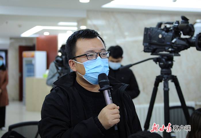 http://pic.gansudaily.com.cn/003/013/705/00301370537_12fc8287.jpg