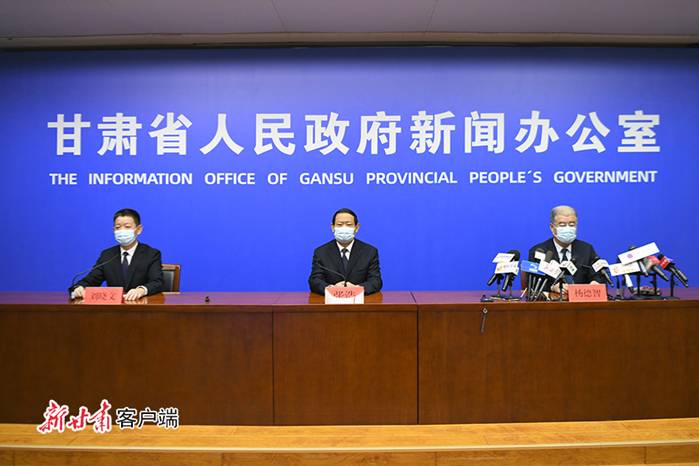 http://pic.gansudaily.com.cn/003/013/898/00301389818_946418a7.jpg