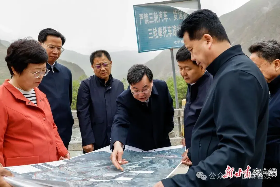 胡昌升在陇南市甘南州调研