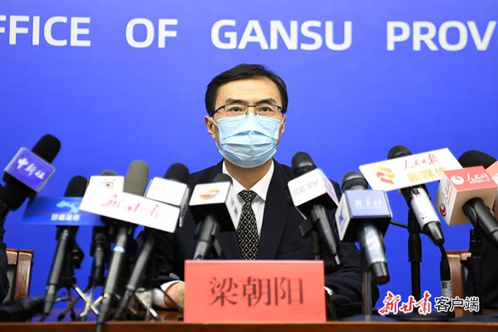 http://pic.gansudaily.com.cn/003/013/774/00301377421_f0c3cb16.jpg
