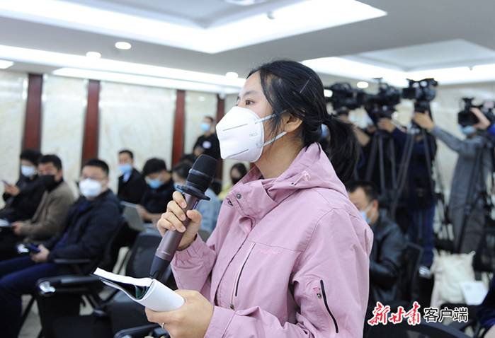 http://pic.gansudaily.com.cn/003/013/705/00301370535_e8d615e5.jpg
